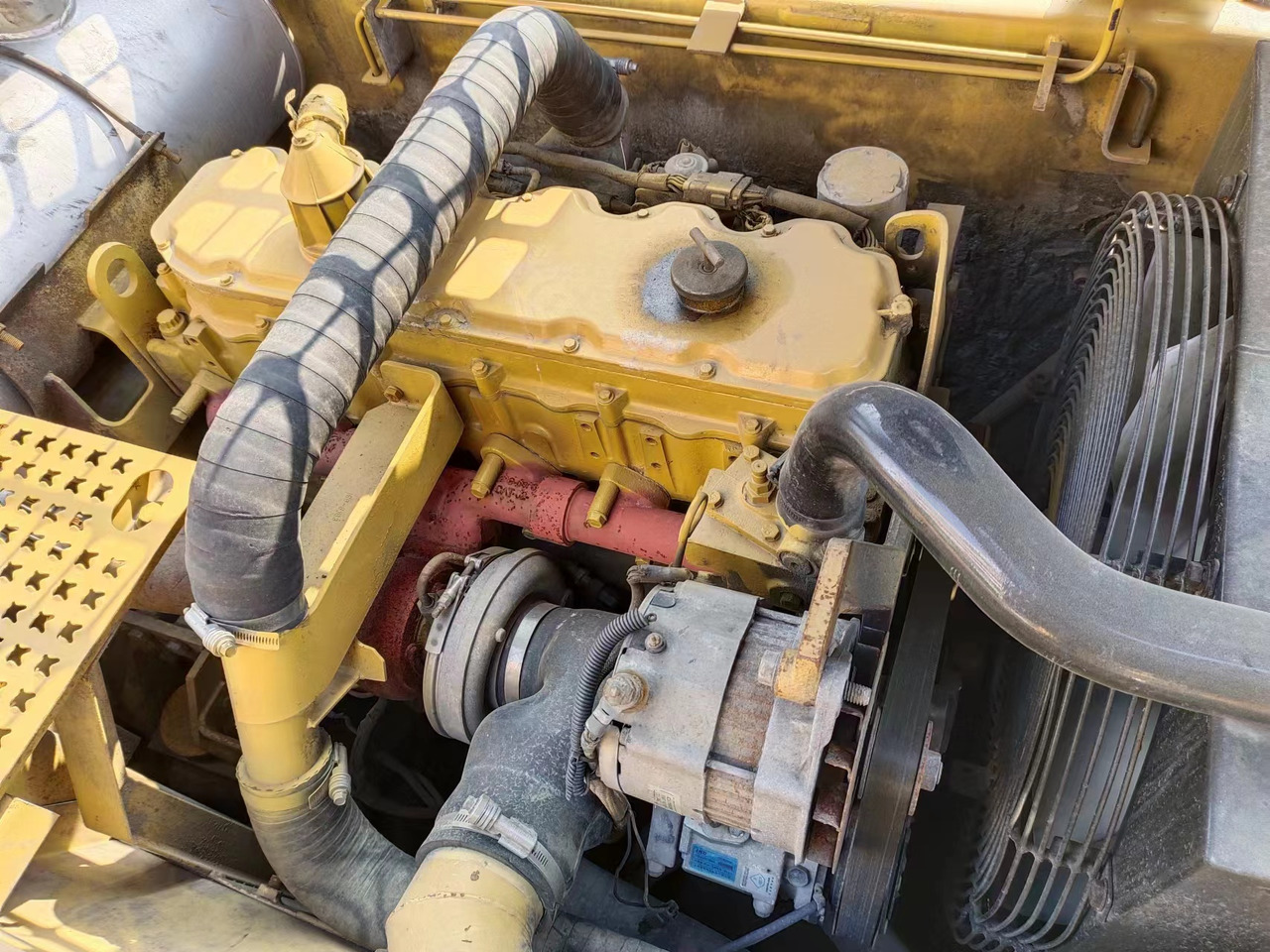 CAT 325CL - Ekskavator perayap: gambar 4 CAT 325CL - Ekskavator perayap: gambar 4