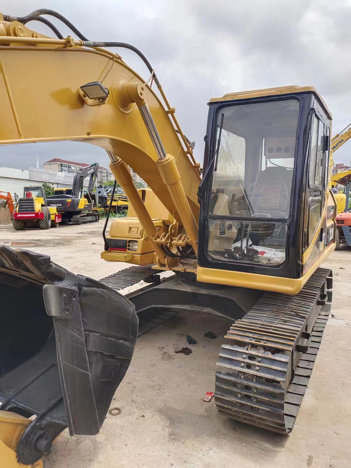 CATERPILLAR 312B - Ekskavator perayap: gambar 5 CATERPILLAR 312B - Ekskavator perayap: gambar 5