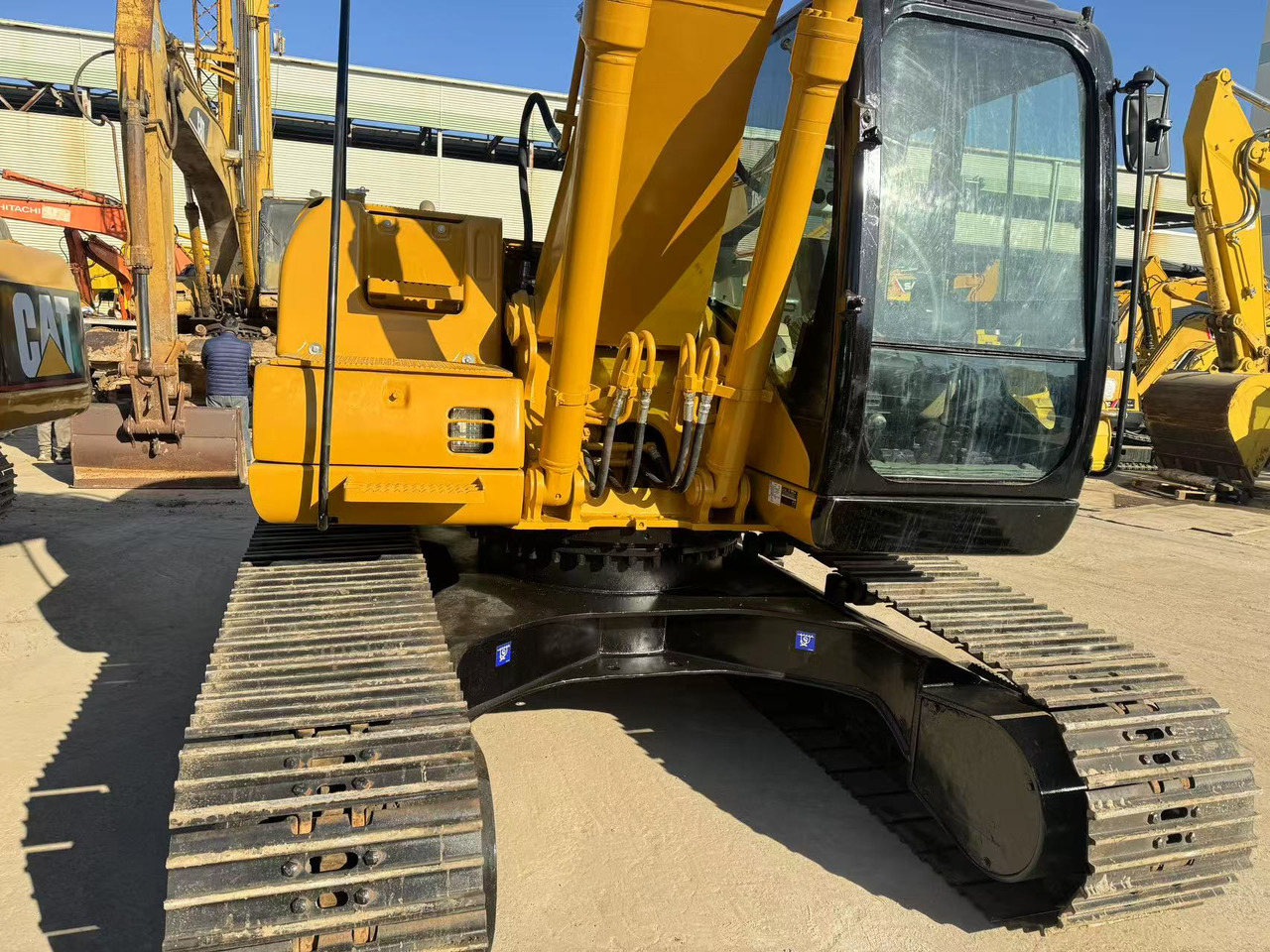 Ekskavator perayap CATERPILLAR 320CL CAT 320: gambar 6