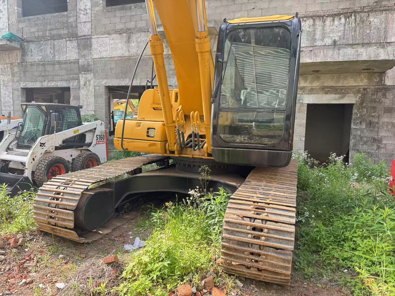 CATERPILLAR 320CL CAT - Ekskavator perayap: gambar 2 CATERPILLAR 320CL CAT - Ekskavator perayap: gambar 2