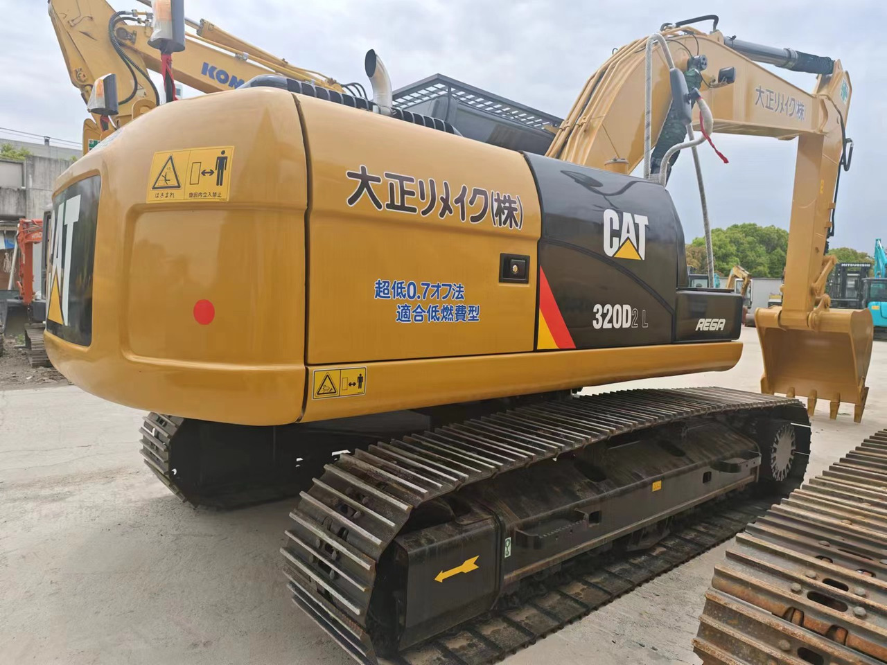 CATERPILLAR 320DL - Ekskavator perayap: gambar 1 CATERPILLAR 320DL - Ekskavator perayap: gambar 1