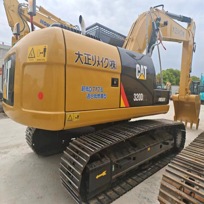 CATERPILLAR 320DL - Ekskavator perayap: gambar 4 CATERPILLAR 320DL - Ekskavator perayap: gambar 4
