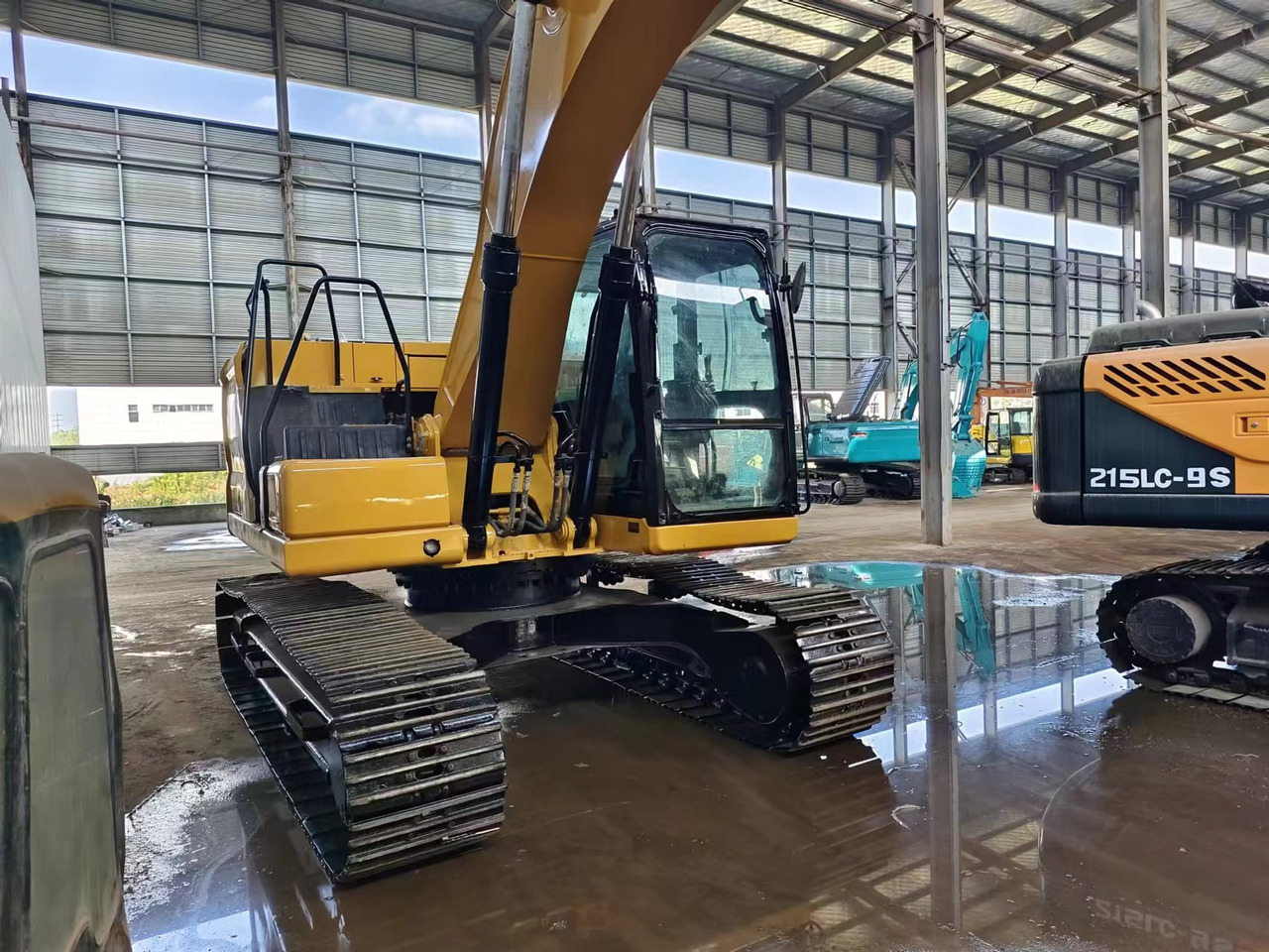 CATERPILLAR 320GC CAT 320 - Ekskavator perayap: gambar 5 CATERPILLAR 320GC CAT 320 - Ekskavator perayap: gambar 5