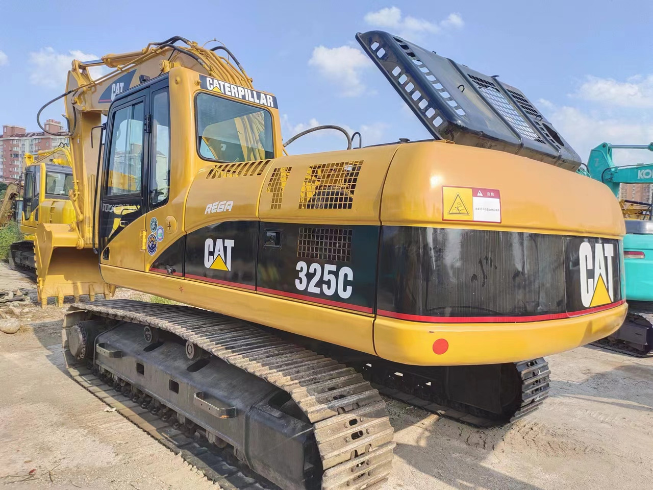 CATERPILLAR 325C - Ekskavator perayap: gambar 2 CATERPILLAR 325C - Ekskavator perayap: gambar 2