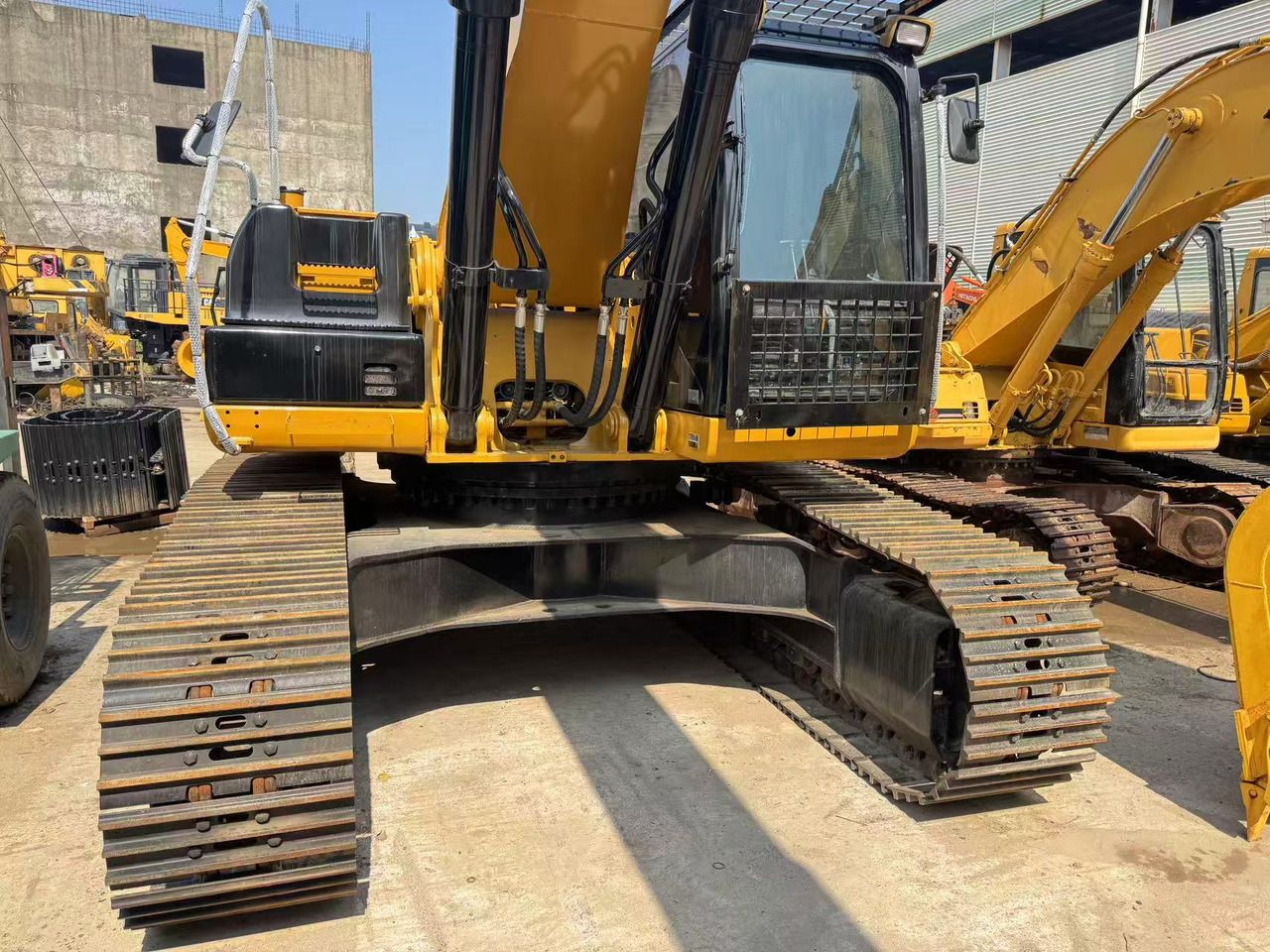 CATERPILLAR CAT 336 336D2 - Ekskavator perayap: gambar 4 CATERPILLAR CAT 336 336D2 - Ekskavator perayap: gambar 4