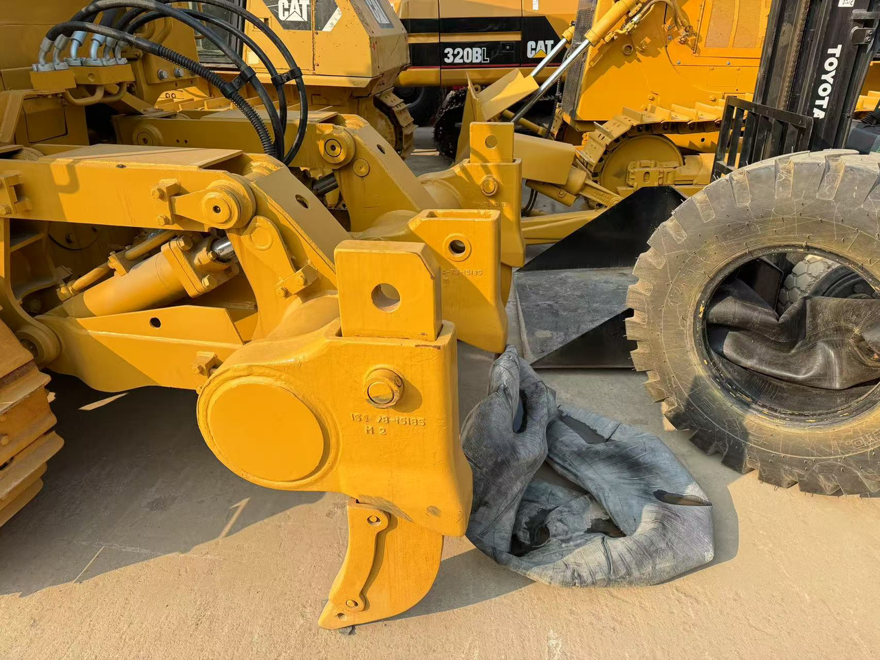 CATERPILLAR D7G - Bulldozer: gambar 5 CATERPILLAR D7G - Bulldozer: gambar 5