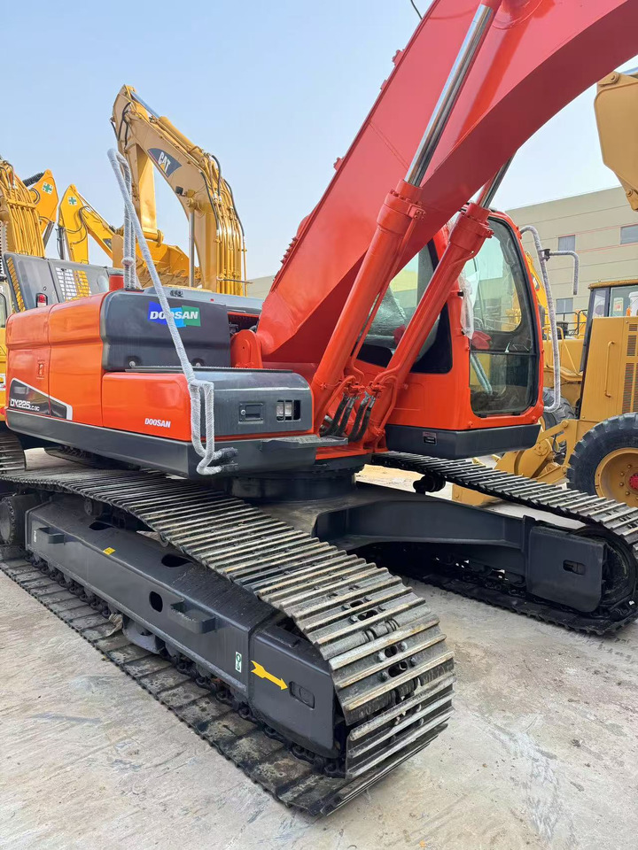 DOOSAN DX225 - Ekskavator perayap: gambar 2 DOOSAN DX225 - Ekskavator perayap: gambar 2