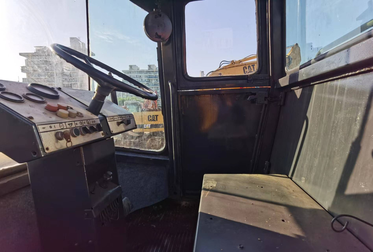 DYNAPAC CA30D - Pemadat: gambar 3 DYNAPAC CA30D - Pemadat: gambar 3