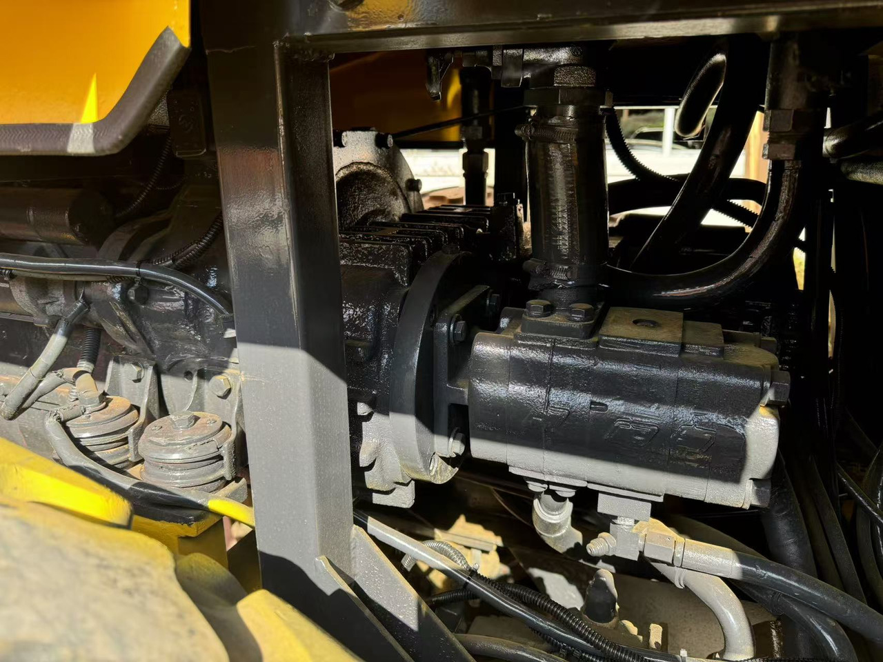 DYNAPAC CA30D - Pemadat: gambar 5 DYNAPAC CA30D - Pemadat: gambar 5