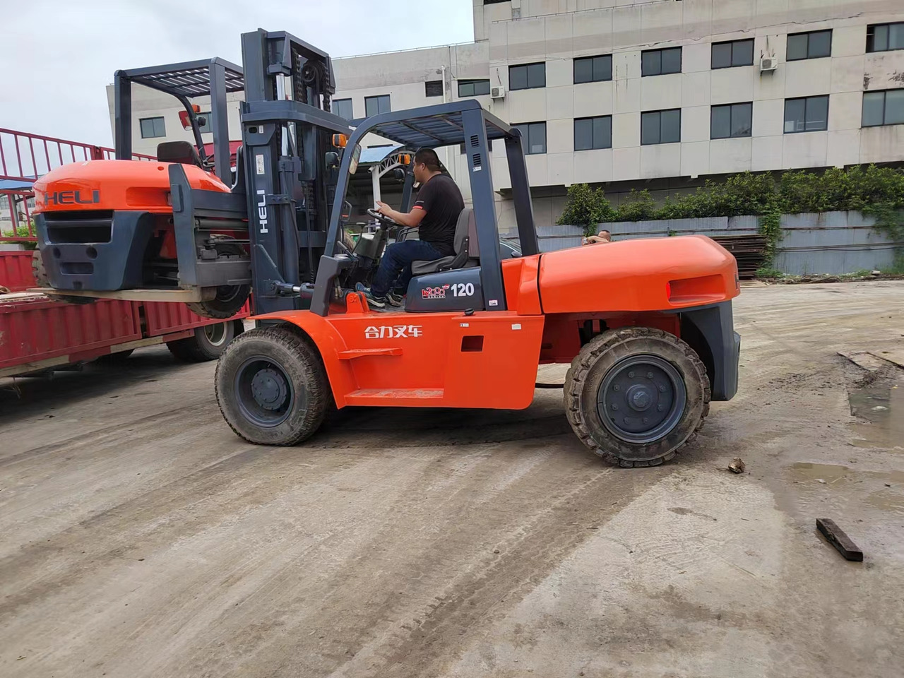 HELI 10ton - Forklift diesel: gambar 5 HELI 10ton - Forklift diesel: gambar 5