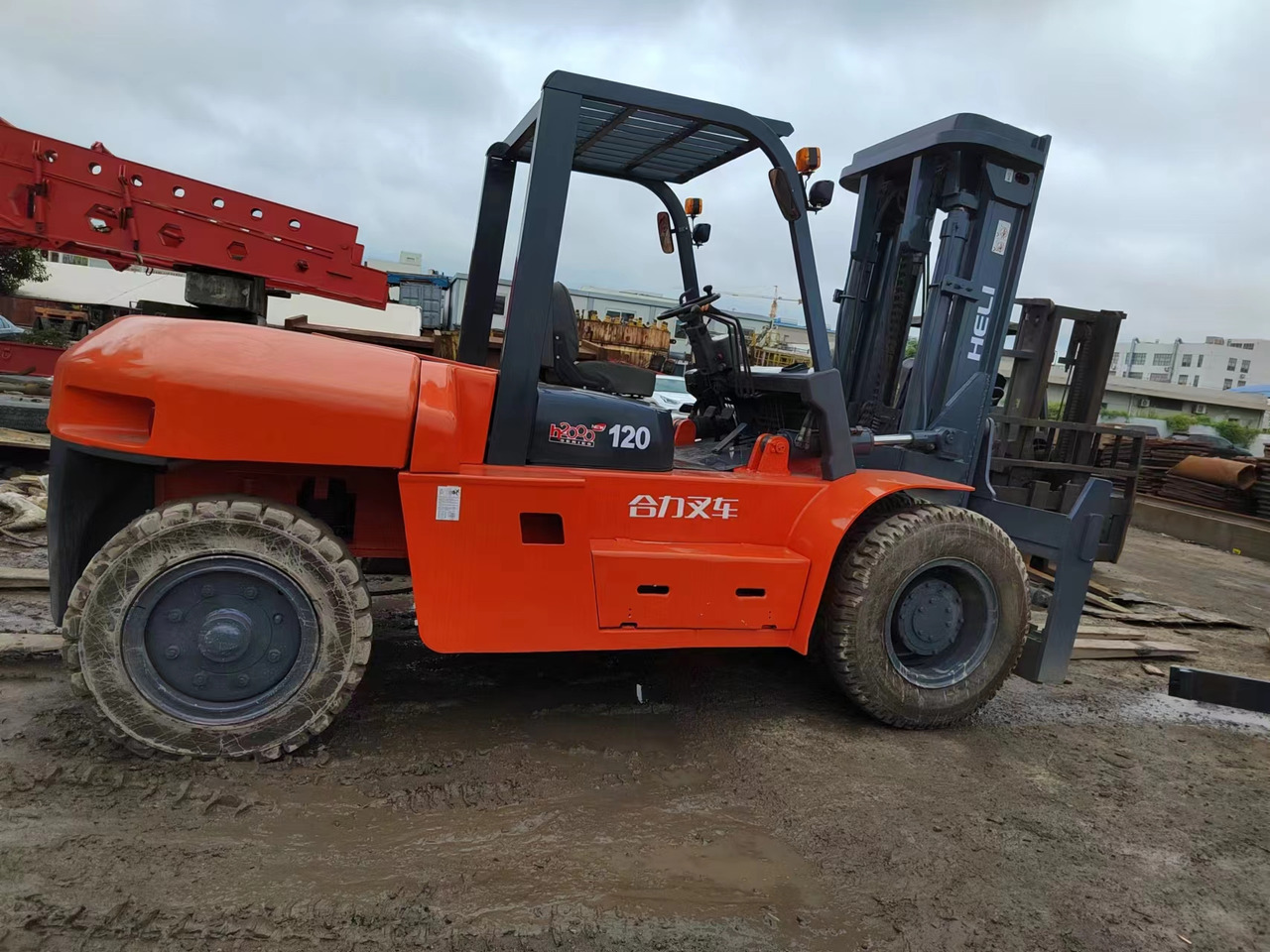 HELI 10ton - Forklift diesel: gambar 1 HELI 10ton - Forklift diesel: gambar 1
