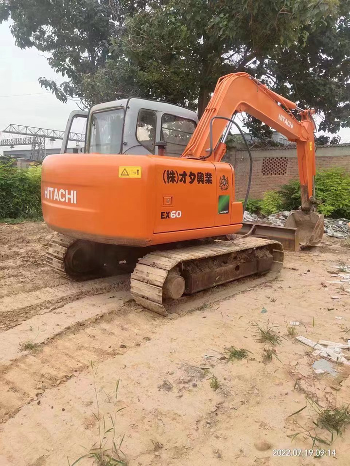 HITACHI EX60-5 - Ekskavator mini: gambar 3 HITACHI EX60-5 - Ekskavator mini: gambar 3