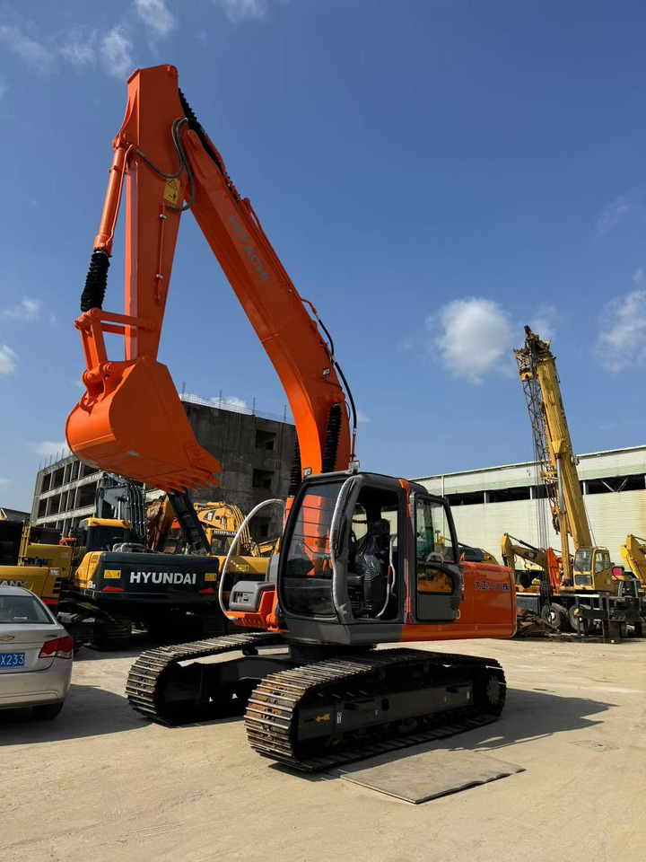 HITACHI ZX200 - Ekskavator perayap: gambar 2 HITACHI ZX200 - Ekskavator perayap: gambar 2