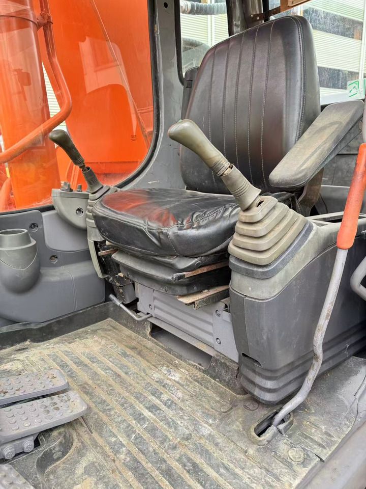 HITACHI ZX350LC - Ekskavator perayap: gambar 2 HITACHI ZX350LC - Ekskavator perayap: gambar 2