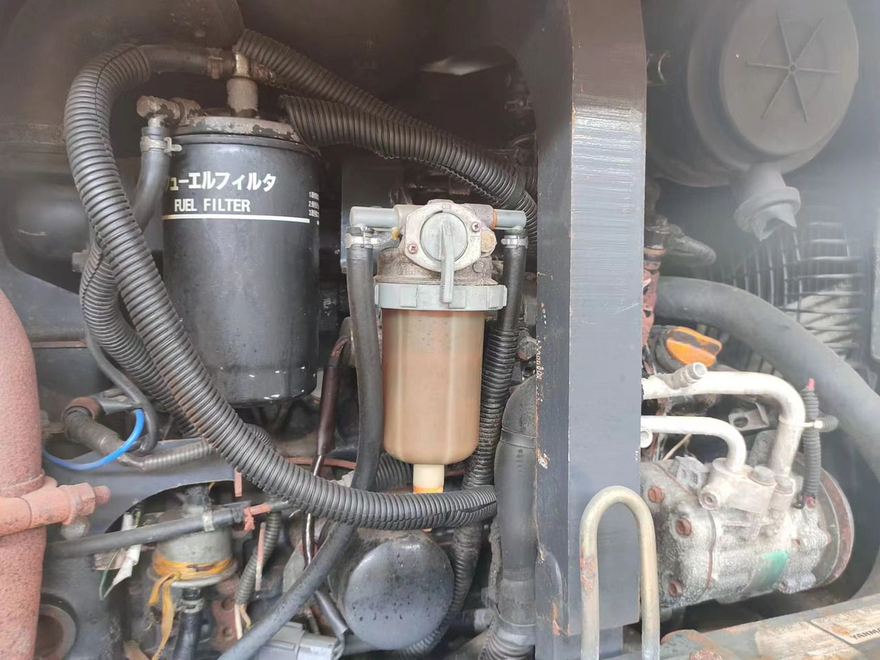 HITACHI ZX50U - Ekskavator mini: gambar 4 HITACHI ZX50U - Ekskavator mini: gambar 4