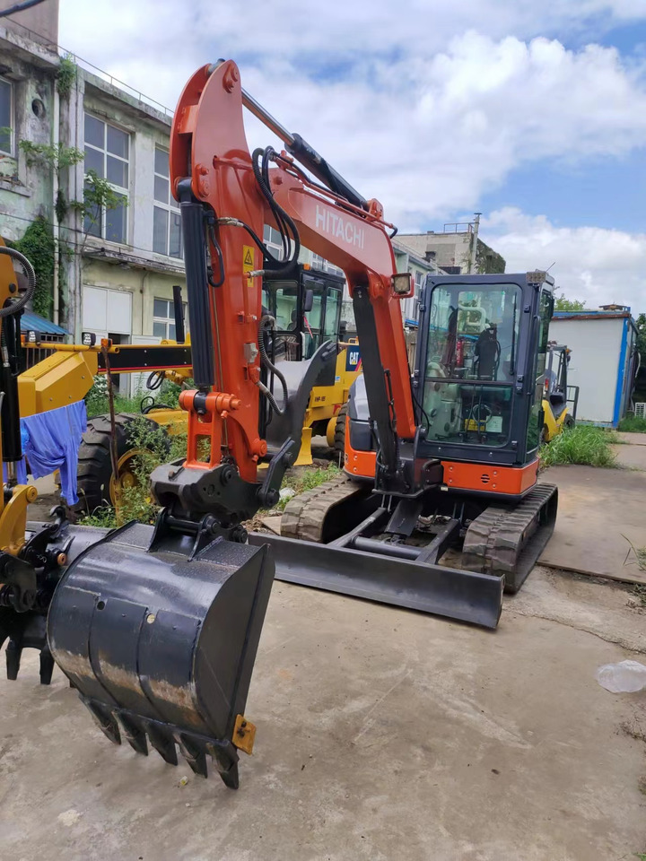 HITACHI ZX55 USR-5A - Ekskavator mini: gambar 1 HITACHI ZX55 USR-5A - Ekskavator mini: gambar 1