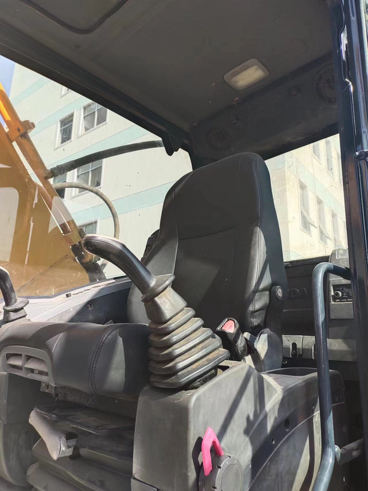 HYUNDAI 220LC-9S 305LC-9T 385LC-9T - Ekskavator perayap: gambar 3 HYUNDAI 220LC-9S 305LC-9T 385LC-9T - Ekskavator perayap: gambar 3