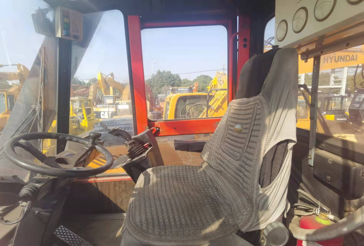 KALMAR DRF450 - Penumpuk jangkauan: gambar 3 KALMAR DRF450 - Penumpuk jangkauan: gambar 3