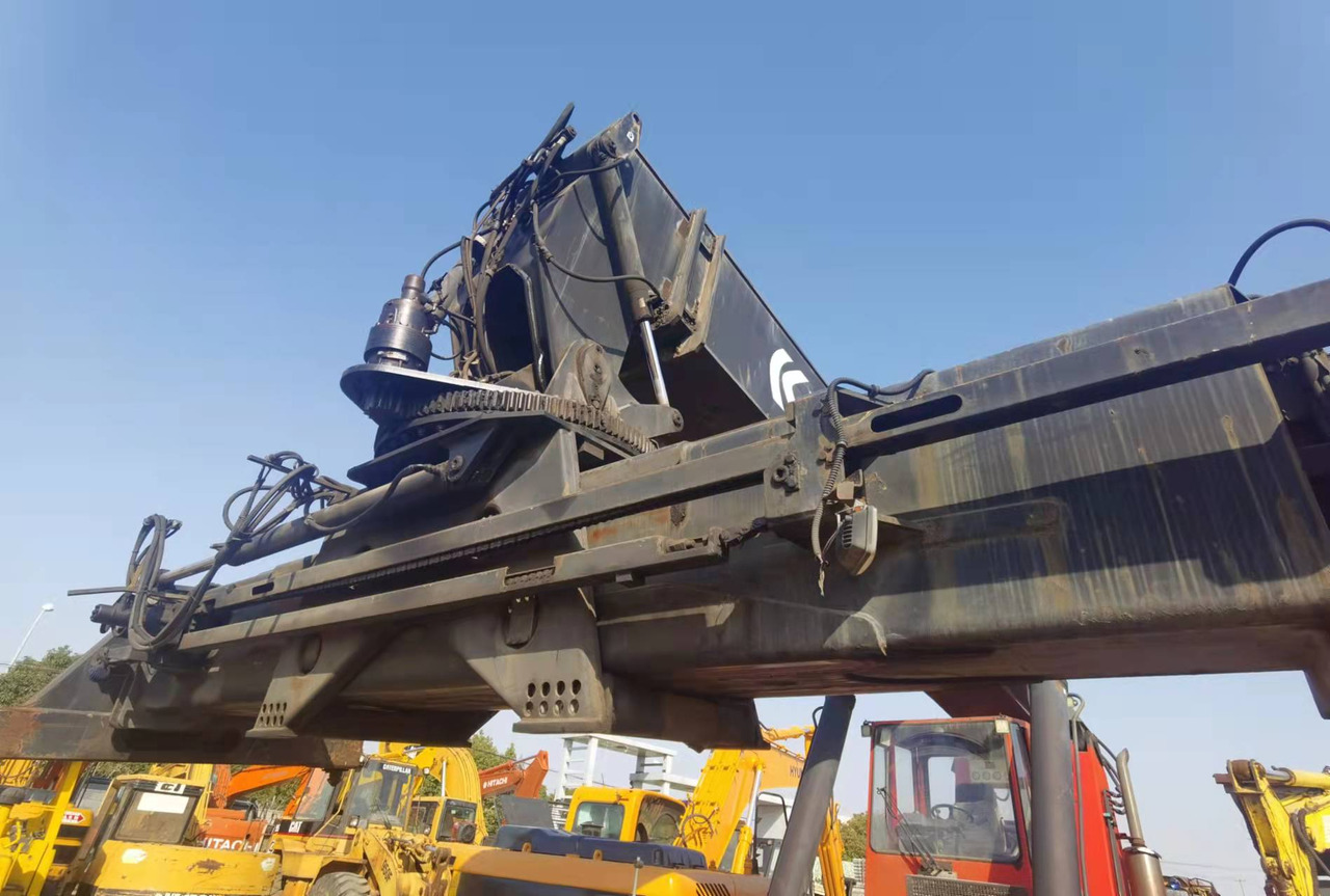 KALMAR DRF450 - Penumpuk jangkauan: gambar 4 KALMAR DRF450 - Penumpuk jangkauan: gambar 4