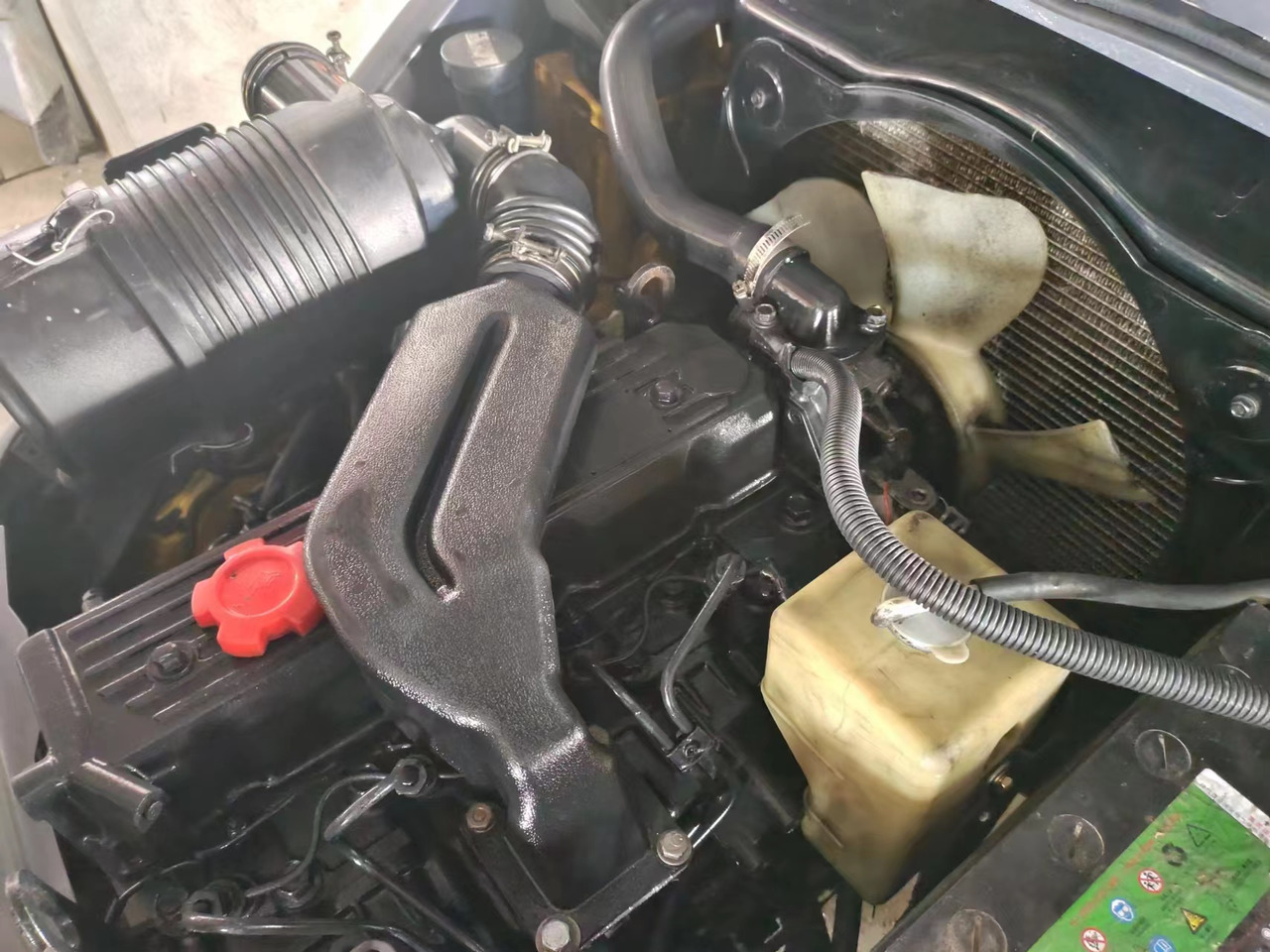 KOMATSU FD30 - Forklift diesel: gambar 5 KOMATSU FD30 - Forklift diesel: gambar 5