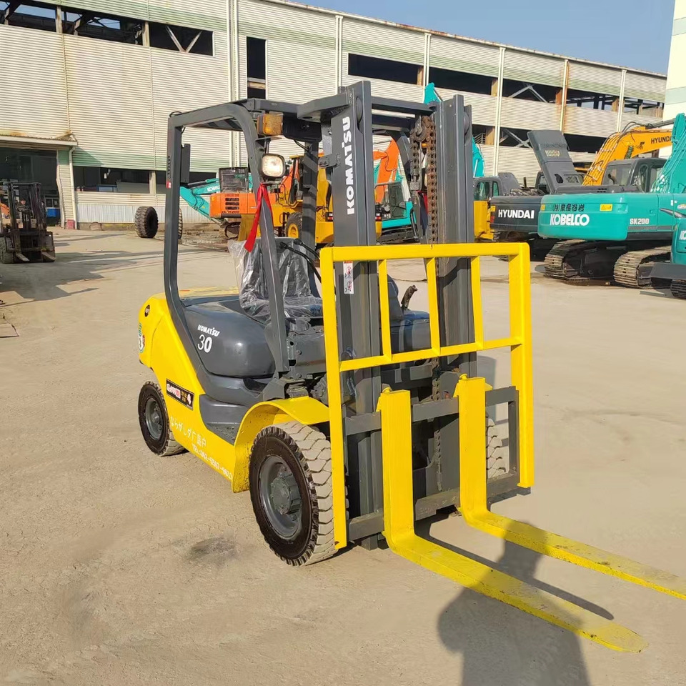 Forklift diesel KOMATSU FD30: gambar 1