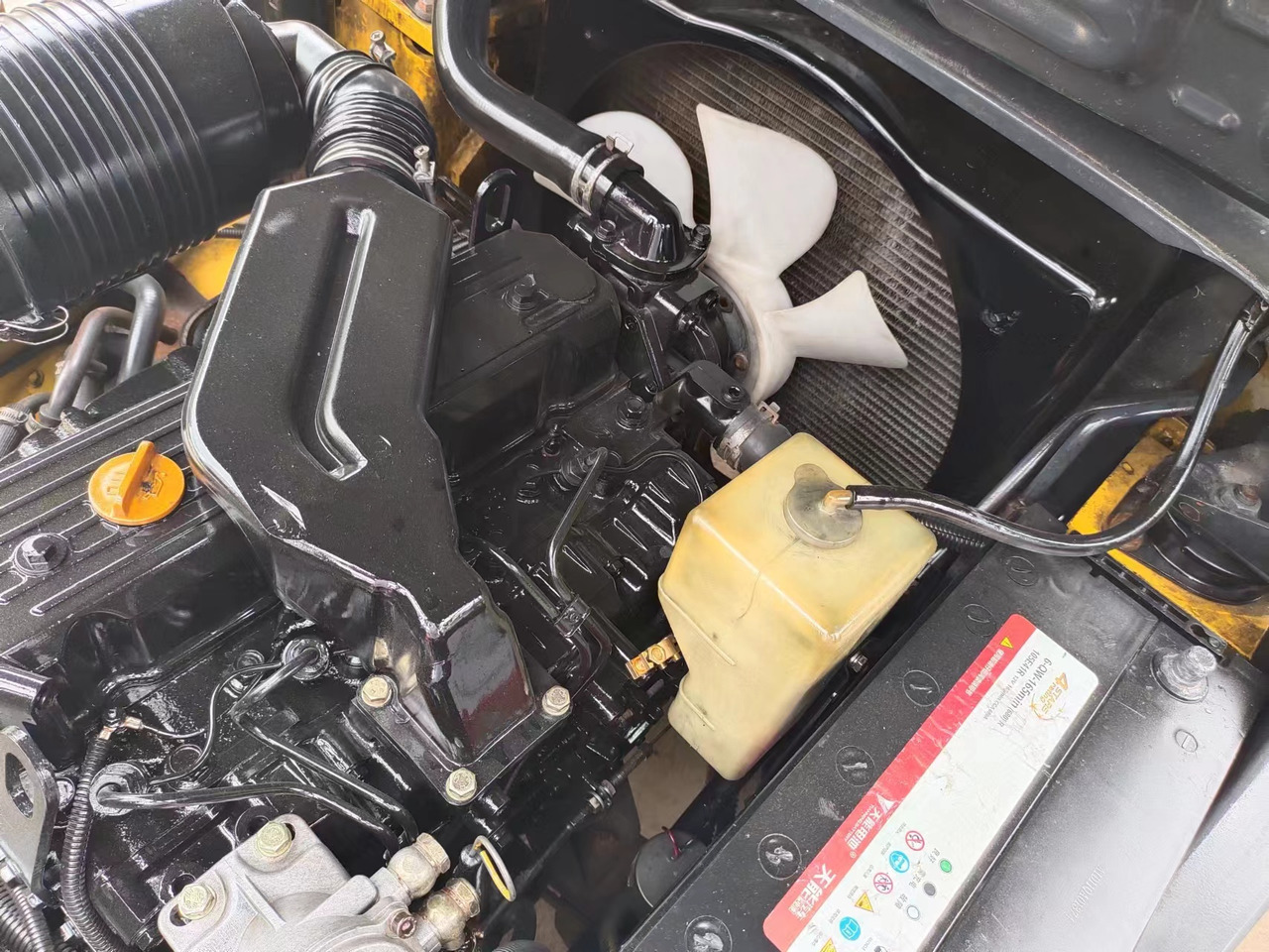 KOMATSU FD30 FD50 FD70 Japanese diesel forklift - Forklift diesel: gambar 4 KOMATSU FD30 FD50 FD70 Japanese diesel forklift - Forklift diesel: gambar 4