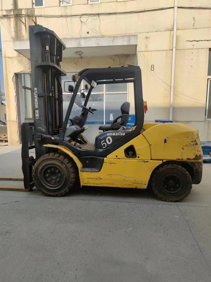 KOMATSU FD50 original - Forklift diesel: gambar 2 KOMATSU FD50 original - Forklift diesel: gambar 2