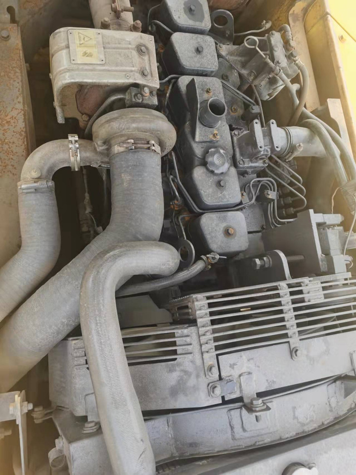 KOMATSU PC200-7 - Ekskavator perayap: gambar 5 KOMATSU PC200-7 - Ekskavator perayap: gambar 5