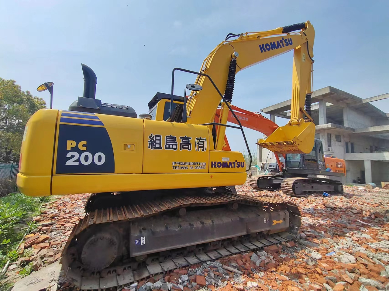 KOMATSU PC200-8 - Ekskavator perayap: gambar 2 KOMATSU PC200-8 - Ekskavator perayap: gambar 2