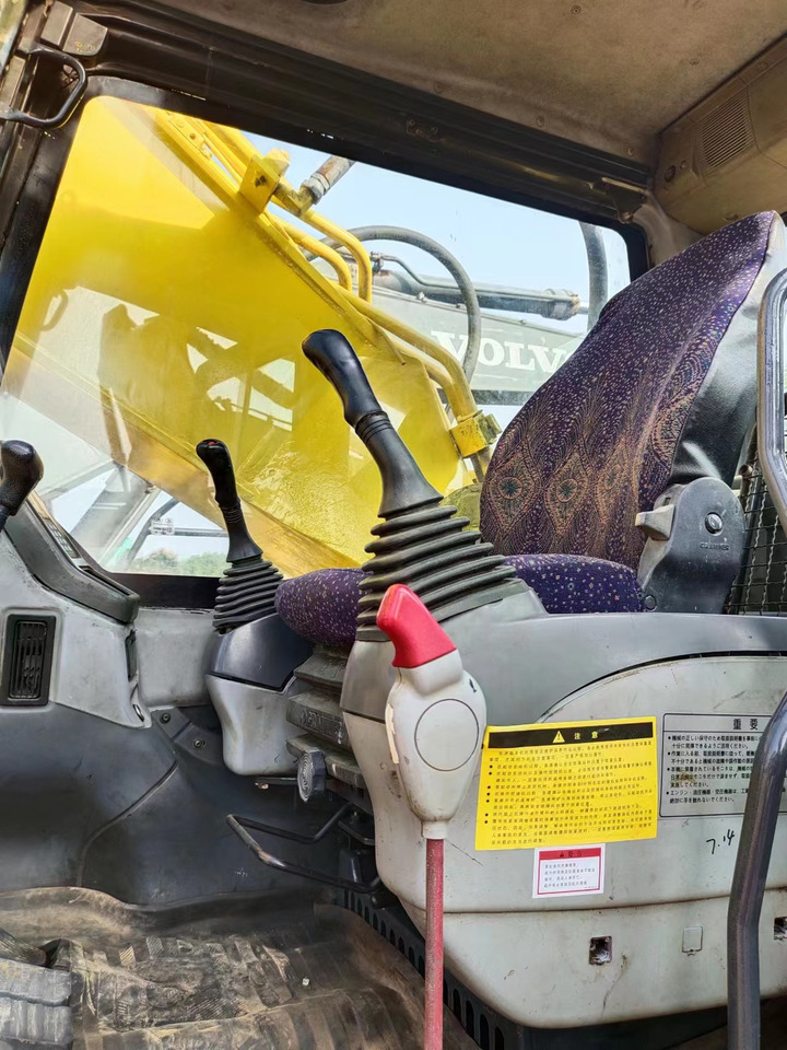 KOMATSU PC400-7 - Ekskavator perayap: gambar 4 KOMATSU PC400-7 - Ekskavator perayap: gambar 4