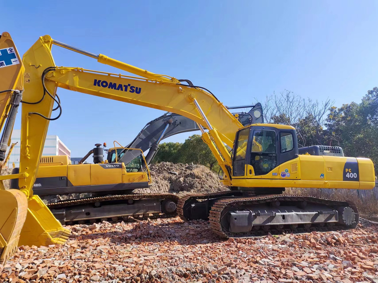 KOMATSU PC400-7 PC400 - Ekskavator perayap: gambar 4 KOMATSU PC400-7 PC400 - Ekskavator perayap: gambar 4