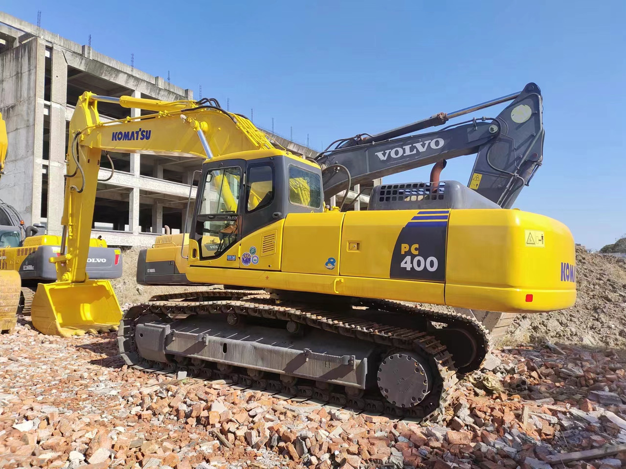 KOMATSU PC400-7 PC400 - Ekskavator perayap: gambar 1 KOMATSU PC400-7 PC400 - Ekskavator perayap: gambar 1