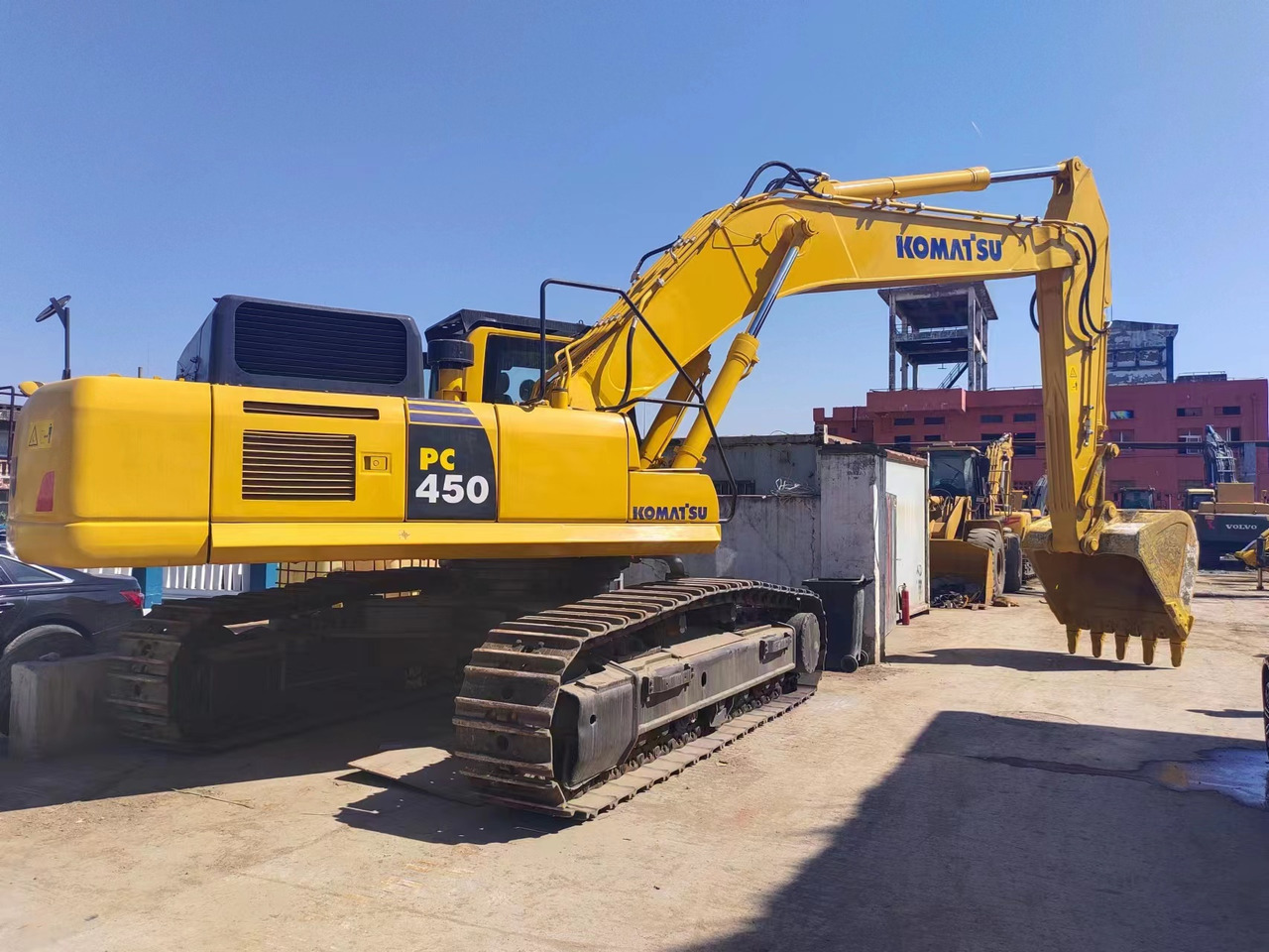 KOMATSU PC450-8 - Ekskavator perayap: gambar 1 KOMATSU PC450-8 - Ekskavator perayap: gambar 1