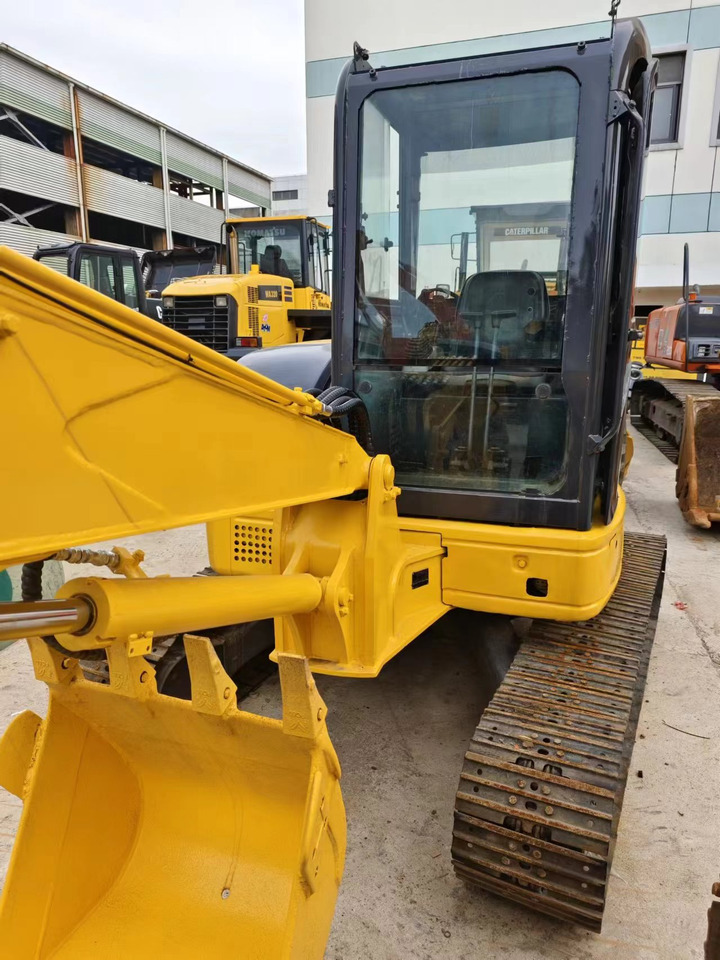 KOMATSU PC55MR-2 - Ekskavator mini: gambar 2 KOMATSU PC55MR-2 - Ekskavator mini: gambar 2