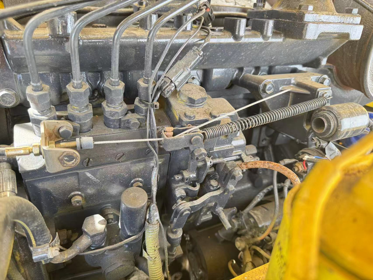 KOMATSU PC60-7 - Ekskavator mini: gambar 5 KOMATSU PC60-7 - Ekskavator mini: gambar 5