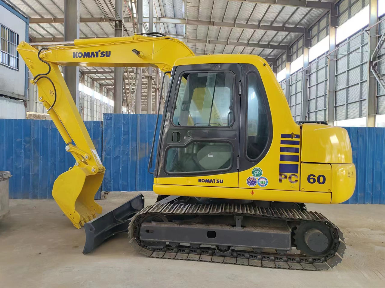 KOMATSU PC60-7 - Ekskavator perayap: gambar 2 KOMATSU PC60-7 - Ekskavator perayap: gambar 2