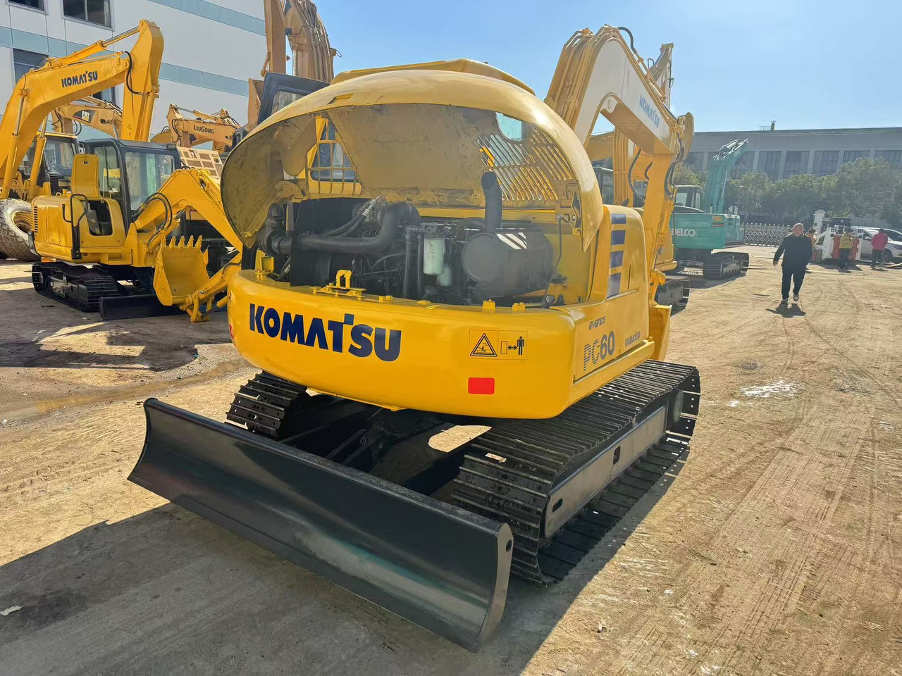 KOMATSU PC60-7 - Ekskavator perayap: gambar 3 KOMATSU PC60-7 - Ekskavator perayap: gambar 3