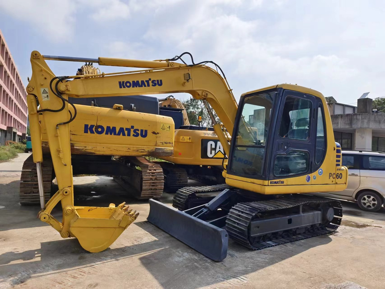 KOMATSU PC60-7 PC56 PC60 - Ekskavator mini: gambar 5 KOMATSU PC60-7 PC56 PC60 - Ekskavator mini: gambar 5
