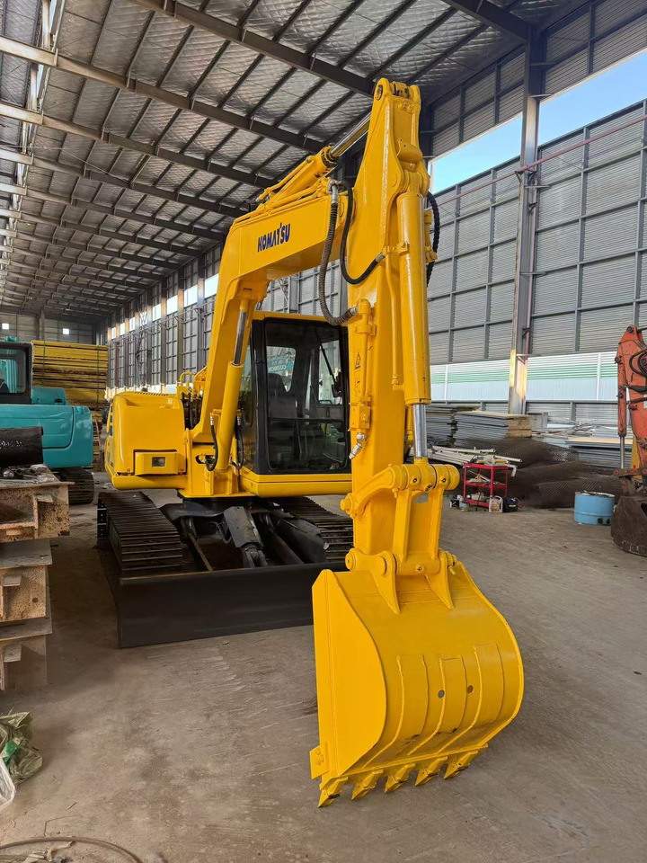 KOMATSU PC60-7 PC60 - Ekskavator mini: gambar 5 KOMATSU PC60-7 PC60 - Ekskavator mini: gambar 5
