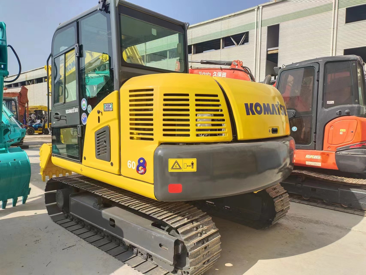 KOMATSU PC60-8 - Ekskavator mini: gambar 3 KOMATSU PC60-8 - Ekskavator mini: gambar 3