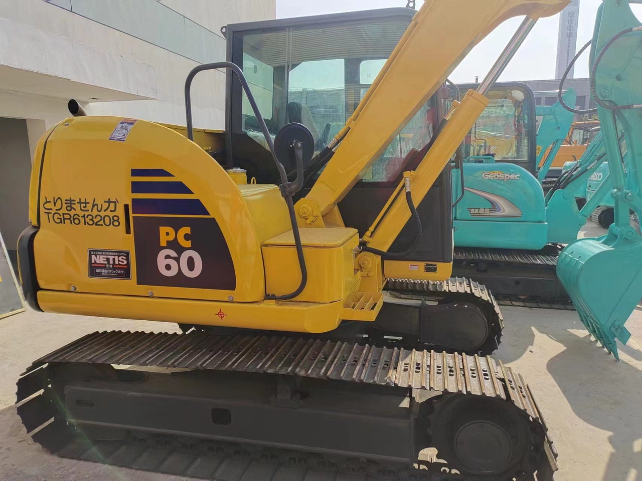 KOMATSU PC60-8 - Ekskavator mini: gambar 3 KOMATSU PC60-8 - Ekskavator mini: gambar 3