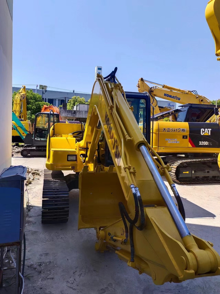 KOMATSU PC70-8 - Ekskavator mini: gambar 5 KOMATSU PC70-8 - Ekskavator mini: gambar 5