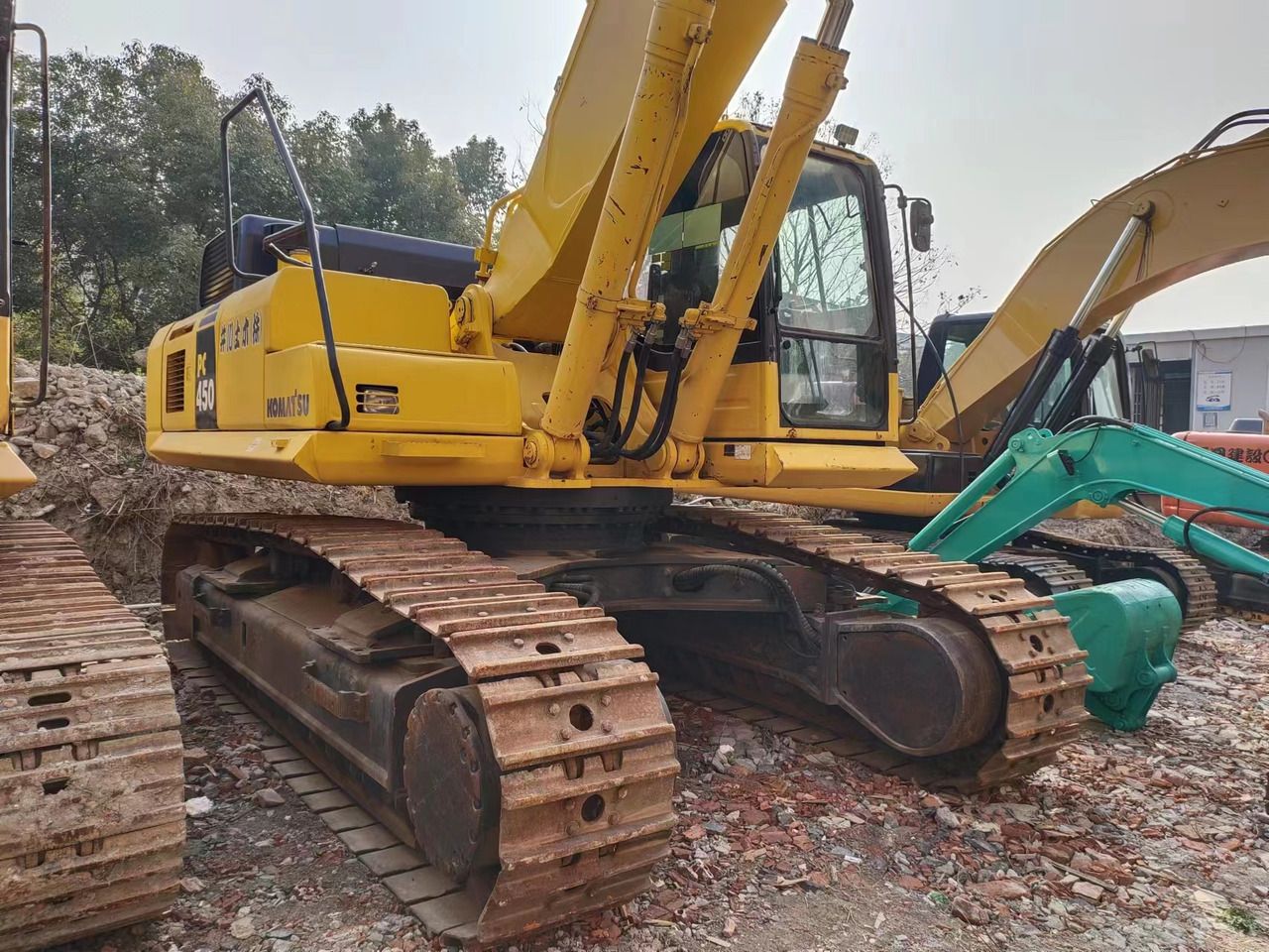 KOMATSU pc450-8 - Ekskavator perayap: gambar 1 KOMATSU pc450-8 - Ekskavator perayap: gambar 1
