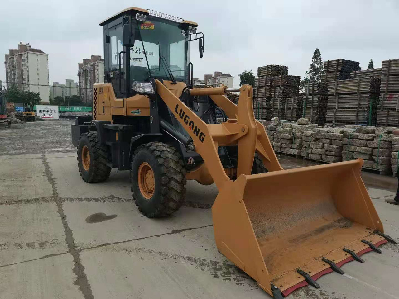 LUGONG L928 - Wheel loader: gambar 1 LUGONG L928 - Wheel loader: gambar 1