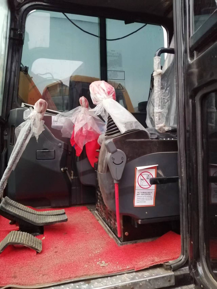 SANY SY55C - Ekskavator mini: gambar 4 SANY SY55C - Ekskavator mini: gambar 4