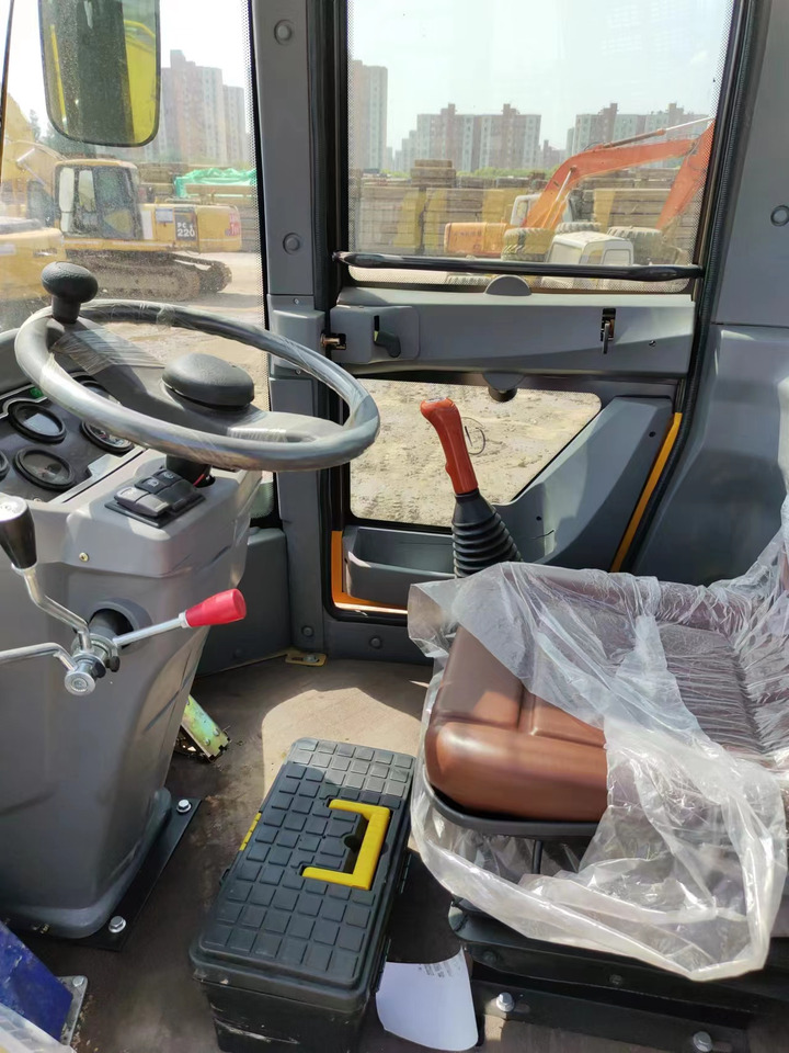 SDLG LG928 - Wheel loader: gambar 5 SDLG LG928 - Wheel loader: gambar 5