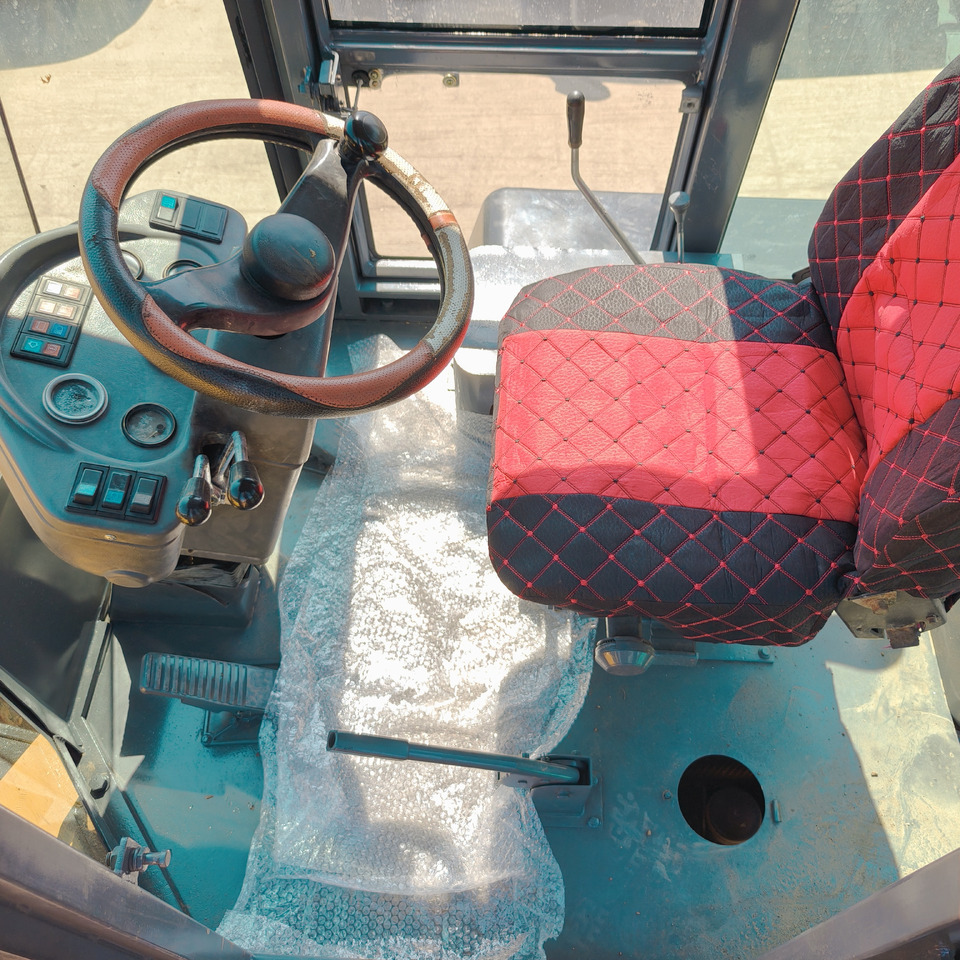 SDLG LGB680 - Backhoe loader: gambar 4 SDLG LGB680 - Backhoe loader: gambar 4