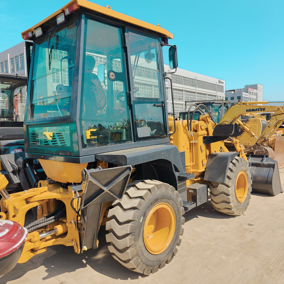 SDLG LGB680 - Backhoe loader: gambar 5 SDLG LGB680 - Backhoe loader: gambar 5