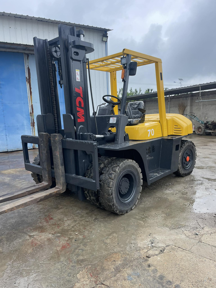 TCM FD70 - Forklift listrik: gambar 4 TCM FD70 - Forklift listrik: gambar 4