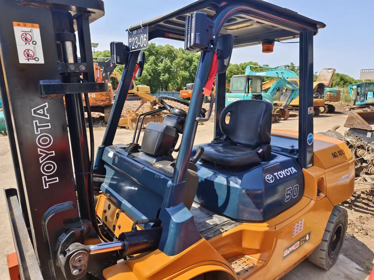 TOYOTA FD50 - Forklift diesel: gambar 4 TOYOTA FD50 - Forklift diesel: gambar 4